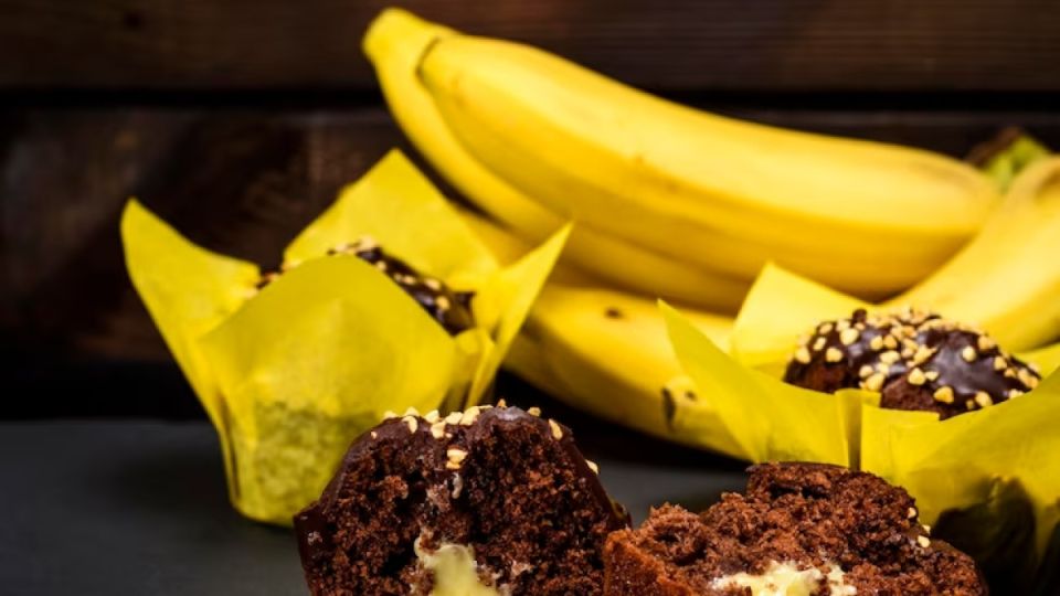 Банановые кексы: без сахара, яиц и молока — гора вкусняшек за 5 минут