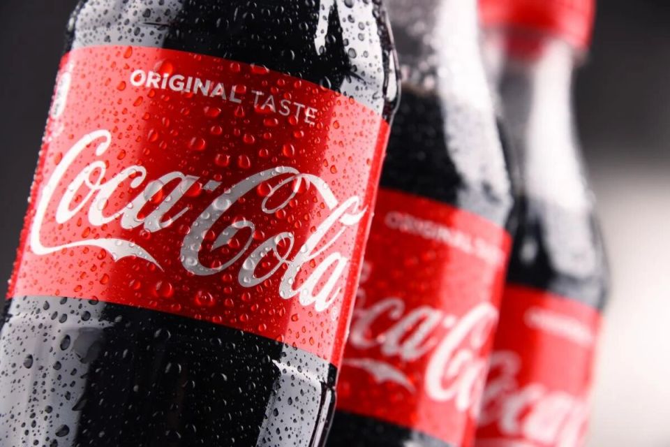  Coca-Cola:        