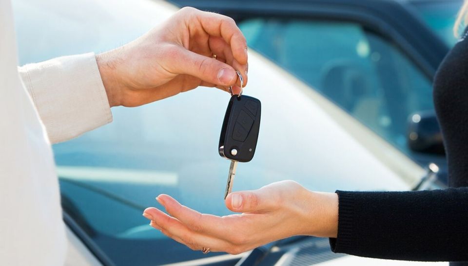 Как правильно арендовать автомобиль: секреты и советы