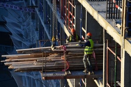 В Госдуме обсуждают временные ограничения на строительство многоэтажек