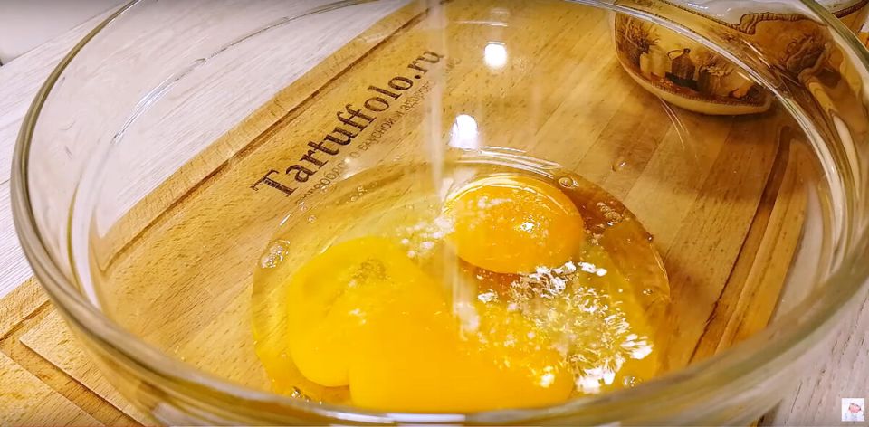 Удивительные блинчики на кефире: простая альтернатива без муки