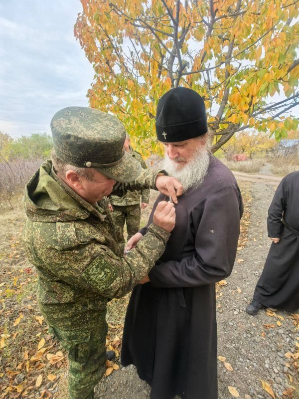 Митрополит Оренбургский и Саракташский Петр награжден медалями «За заслуги» и «За отличие в специальной военной операции»