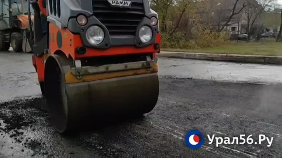 Теперь сами: В Оренбурге компания «БиОЗ» приступила к ямочному ремонту