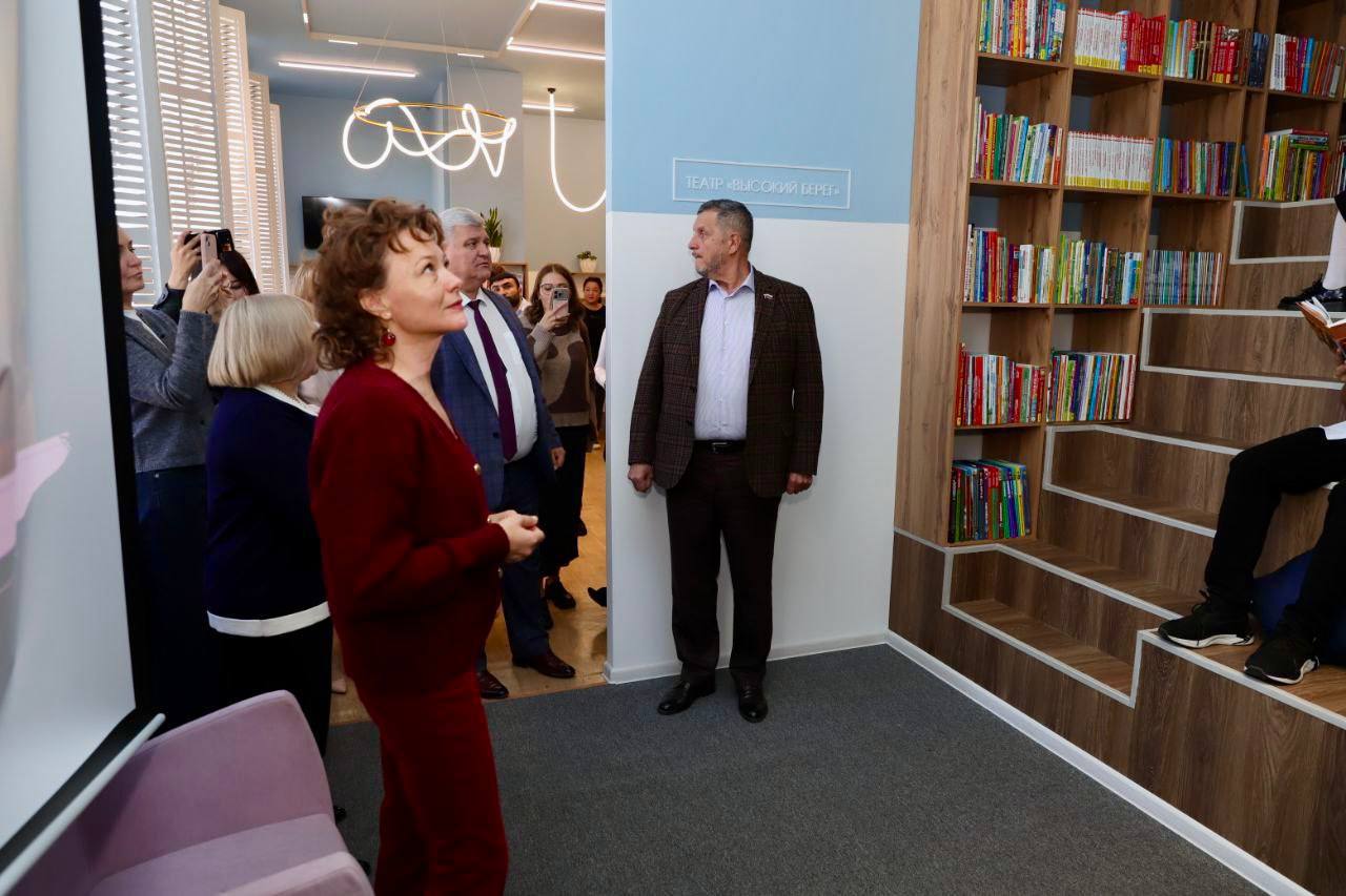 В селе Нижнеозерное открылась модельная библиотека