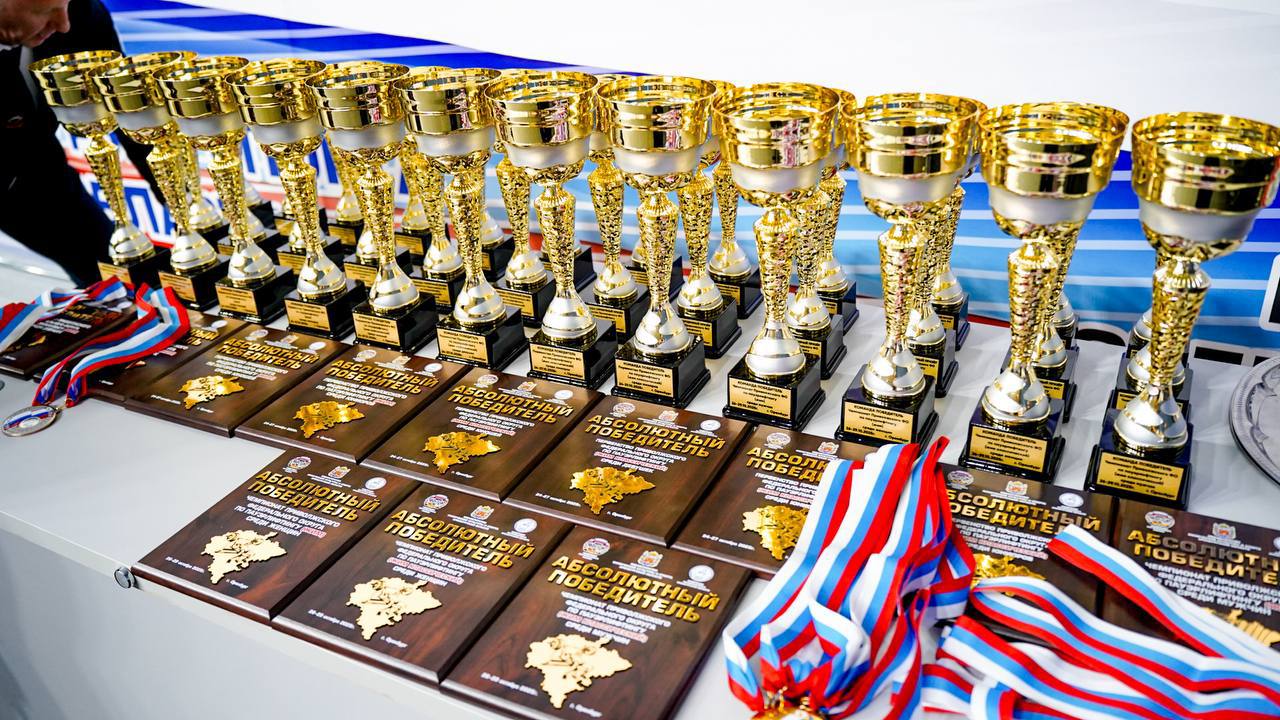 В Оренбурге проходит первенство и чемпионат Приволжского Федерального округа по пауэрлифтингу В Оренбурге проходит первенство и чемпионат Приволжского Федерального округа по пауэрлифтингу