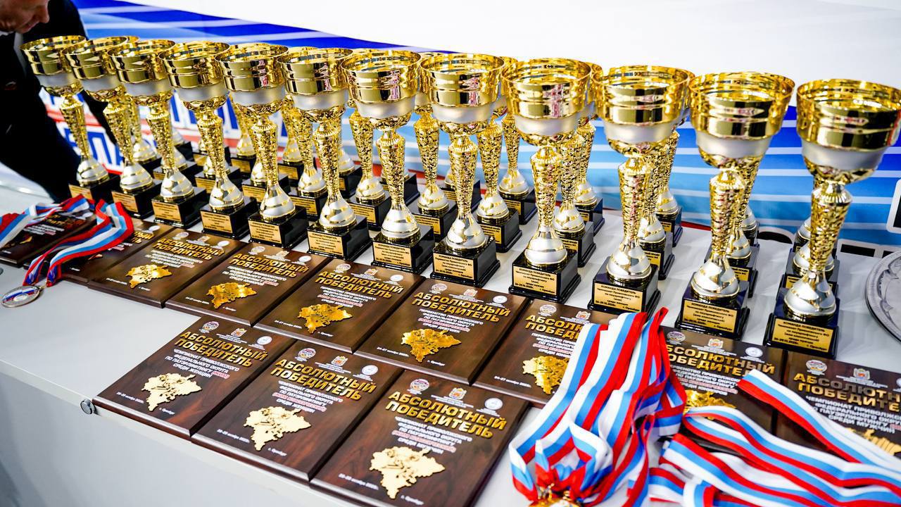 В Оренбурге проходит первенство и чемпионат Приволжского Федерального округа по пауэрлифтингу  В Оренбурге проходит первенство и чемпионат Приволжского Федерального округа по пауэрлифтингу