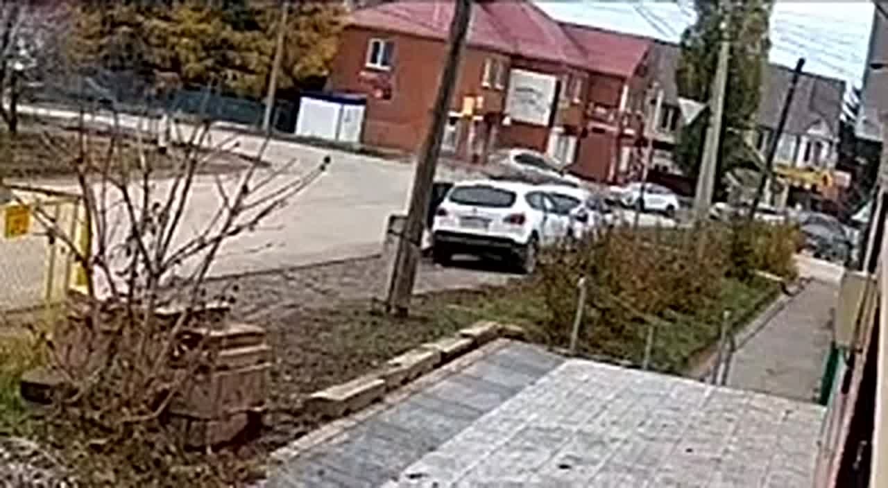 Жесть из Оренбургской области: мужчина зверски убил 56-летнюю учительницу физкультуры, задушив ее средь бела дня на глазах у проезжающих мимо водителей