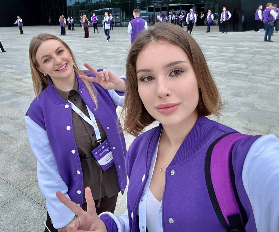 Оренбуржцы участвуют в молодежном электоральном форуме «Выбор. ФМ. Сириус»