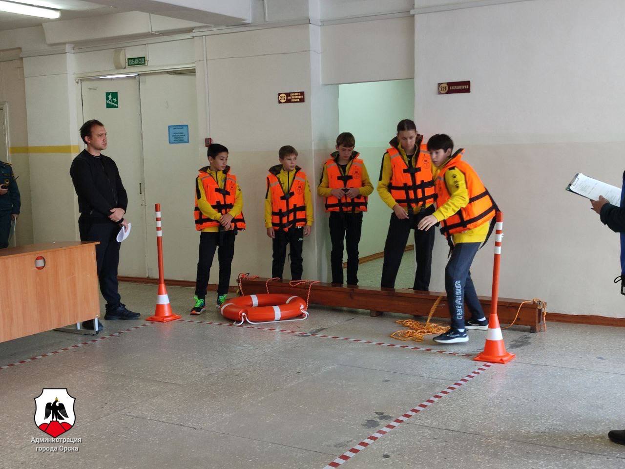 Впервые в Орске прошел городской этап молодежного регионального спасательного чемпионата «РегиON без_опасности» Впервые в Орске прошел городской этап молодежного регионального спасательного чемпионата «РегиON без_опасности»
