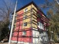 Оренбургские специалисты помогают подготовить к зиме жилой фонд в Перевальске Луганской Народной Республики
