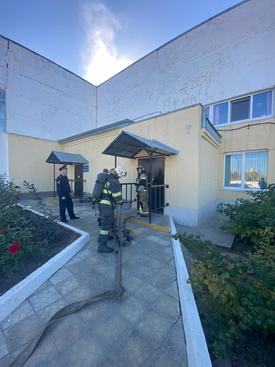 В Оренбурге прошли противоаварийные учения в исправительном центре В Оренбурге прошли противоаварийные учения в исправительном центре