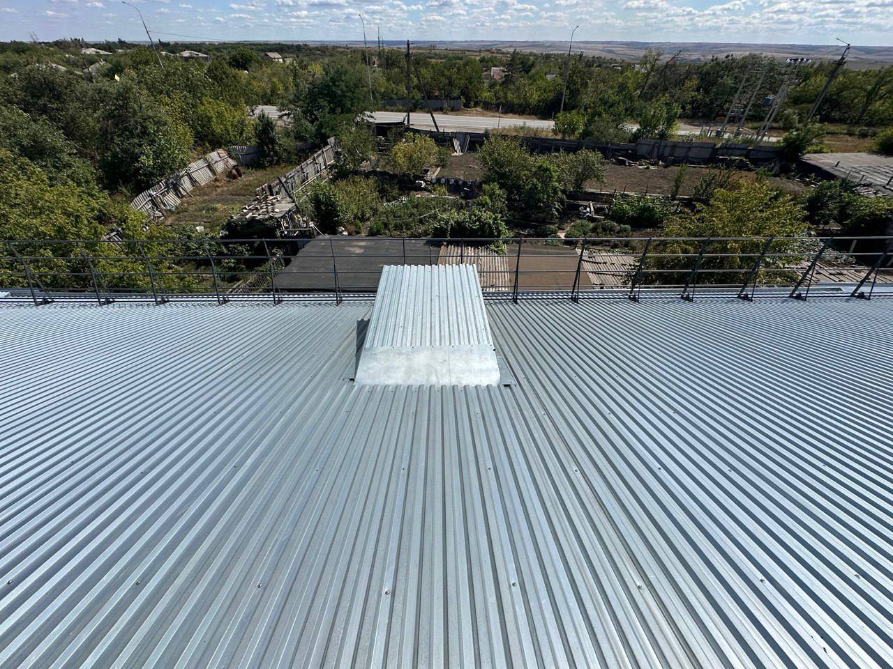 Оренбургские специалисты помогают подготовить к зиме жилой фонд в Перевальске Луганской Народной Республики Оренбургские специалисты помогают подготовить к зиме жилой фонд в Перевальске Луганской Народной Республики