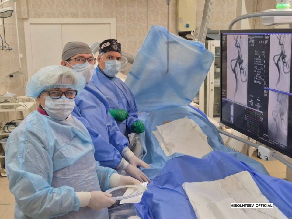 Евгений Солнцев: Врачи Бузулукской больницы скорой медицинской помощи имени академика Н. А. Семашко спасли пациента с крайне редким заболеванием – одновременно произошедшим инфарктом миокарда и ишемическим инсультом