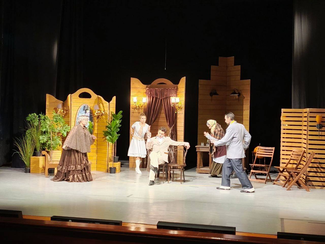 Бугурусланский драматический театр принял на своей сцене Омский государственный Северный драматический театр имени М. А. Ульянова Бугурусланский драматический театр принял на своей сцене Омский государственный Северный драматический театр имени М. А. Ульянова