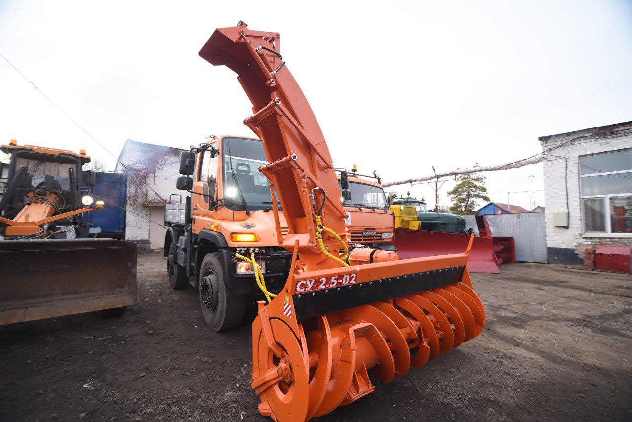 В Оренбурге проверили готовность снегоуборочной техники к предстоящей зиме В Оренбурге проверили готовность снегоуборочной техники к предстоящей зиме