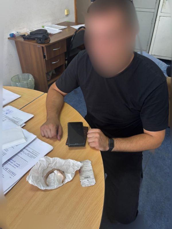 В Орске задержан подозреваемый в мошенничестве с поддельными ювелирными изделиями