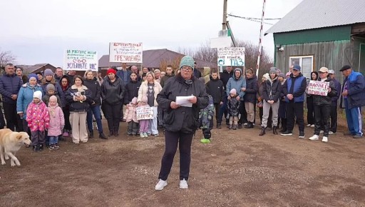 Жители СНТ в Сакмарском районе обратились к губернатору с просьбой о ремонте дороги и газификации