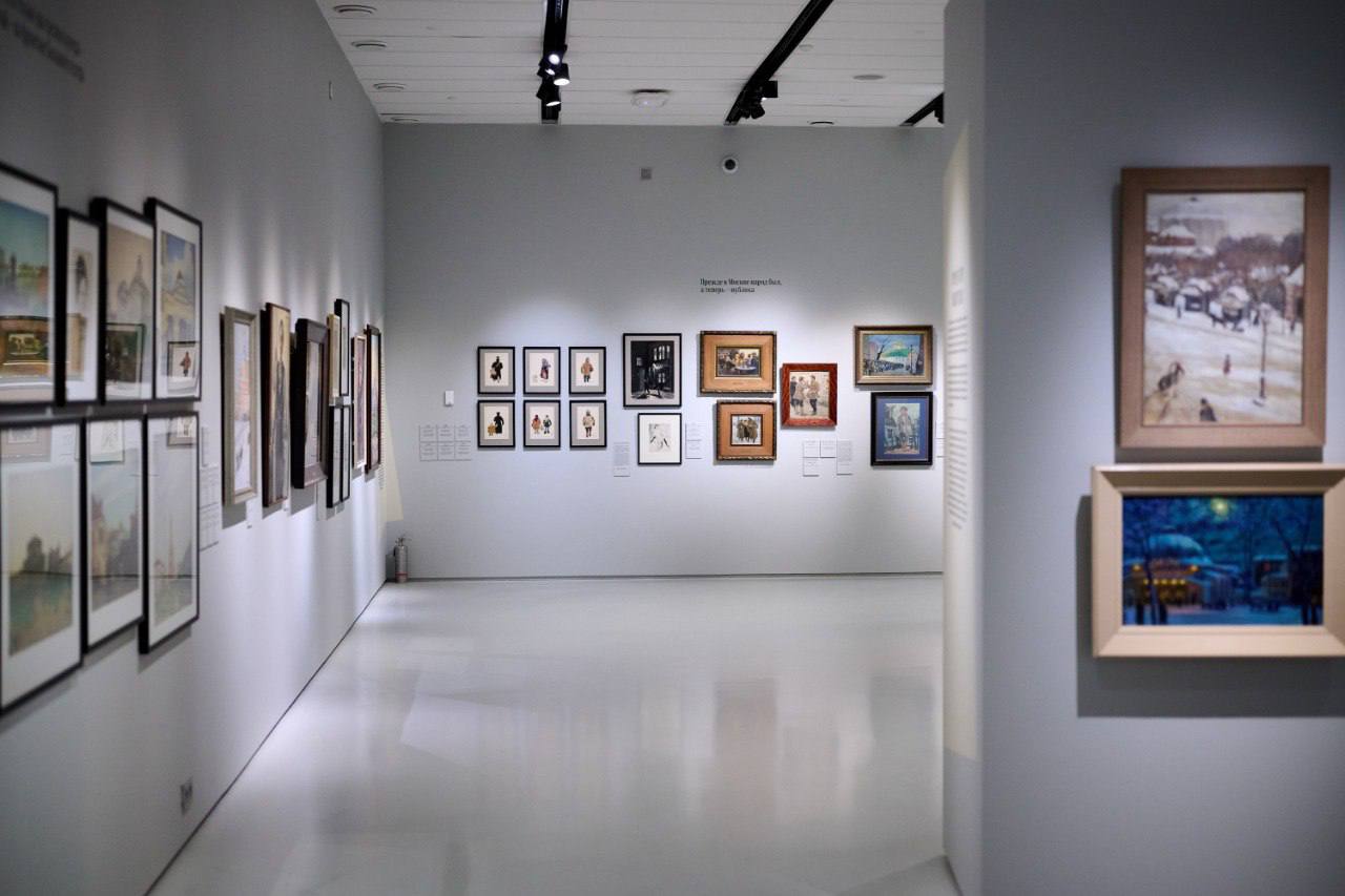 Оренбургские картины представили на выставке в Москве Оренбургские картины представили на выставке в Москве