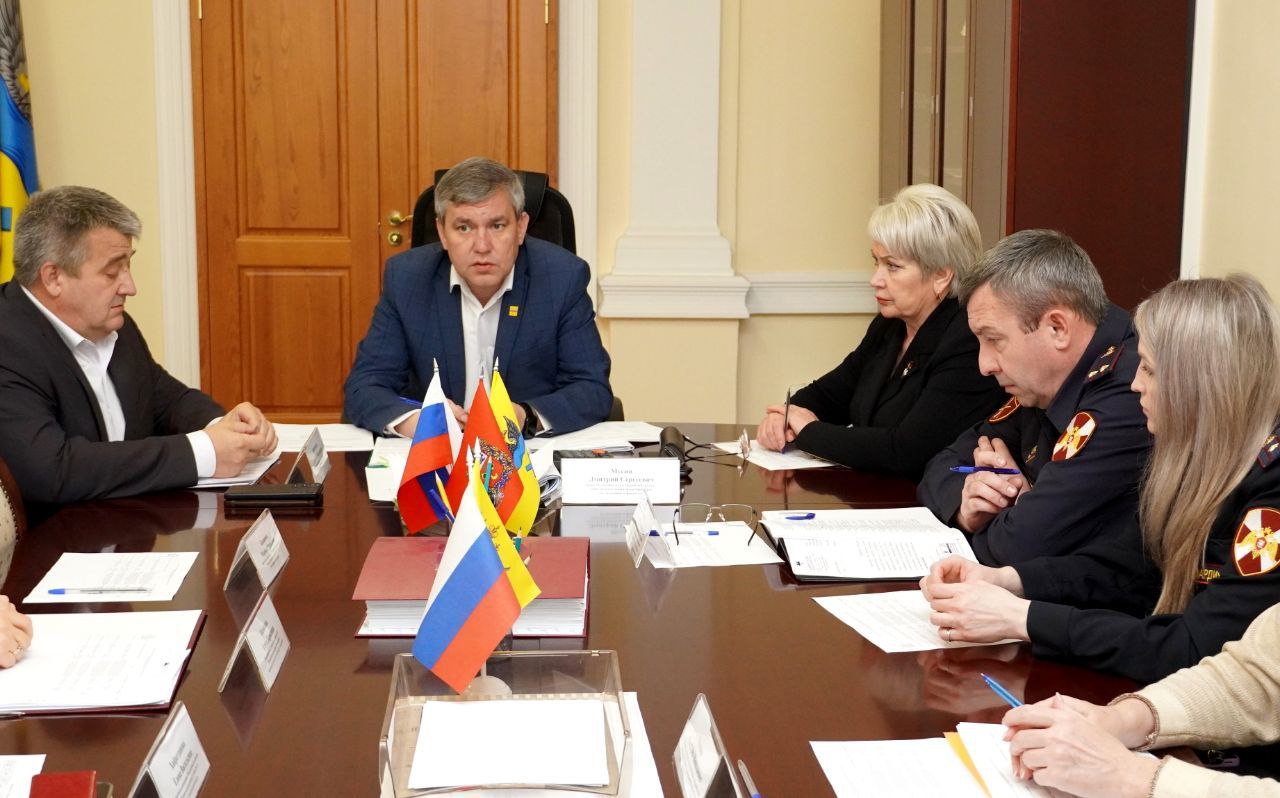 В Оренбурге обсудили меры борьбы с нелегальной занятостью в социальной сфере В Оренбурге обсудили меры борьбы с нелегальной занятостью в социальной сфере