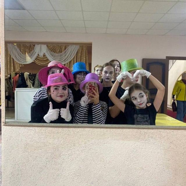 «Земский работник культуры»: выпускница колледжа культуры и искусств Диана Тепанян руководит театральной студией в Шарлыке