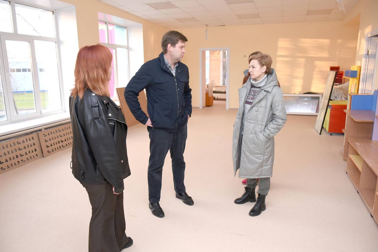 Альберт Юмадилов: Проверил, как идет ремонт в детском саду на ул. Братьев Башиловых, 2. Теперь это второй корпус сада № 184, раньше - детсад № 188 Альберт Юмадилов: Проверил, как идет ремонт в детском саду на ул. Братьев Башиловых, 2. Теперь это второй корпус сада № 184, раньше - детсад № 188