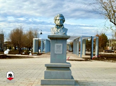 Посмотрите, какая красота у нас получается — реконструкция сквера Пушкина почти на финише