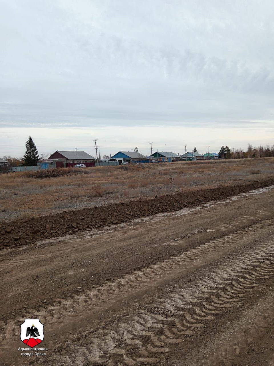 Вблизи орских поселков обновили минерализованные полосы Вблизи орских поселков обновили минерализованные полосы