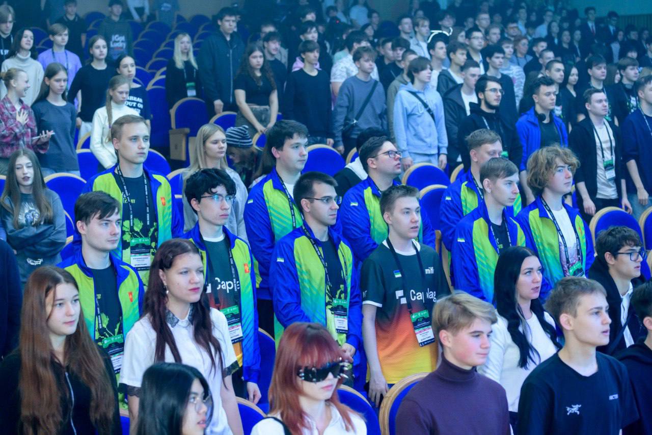 Евгений Солнцев открыл в Оренбурге чемпионат России по программированию систем информационной безопасности Евгений Солнцев открыл в Оренбурге чемпионат России по программированию систем информационной безопасности