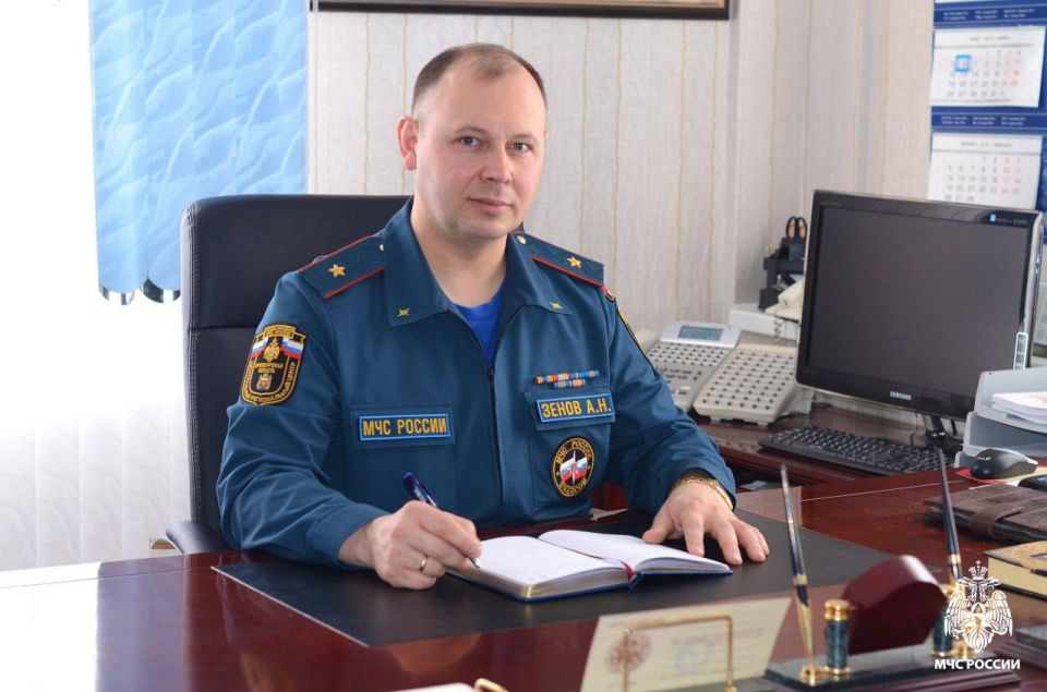 Поздравление Главы МЧС России Александра Куренкова с Днем народного единства Поздравление Главы МЧС России Александра Куренкова с Днем народного единства