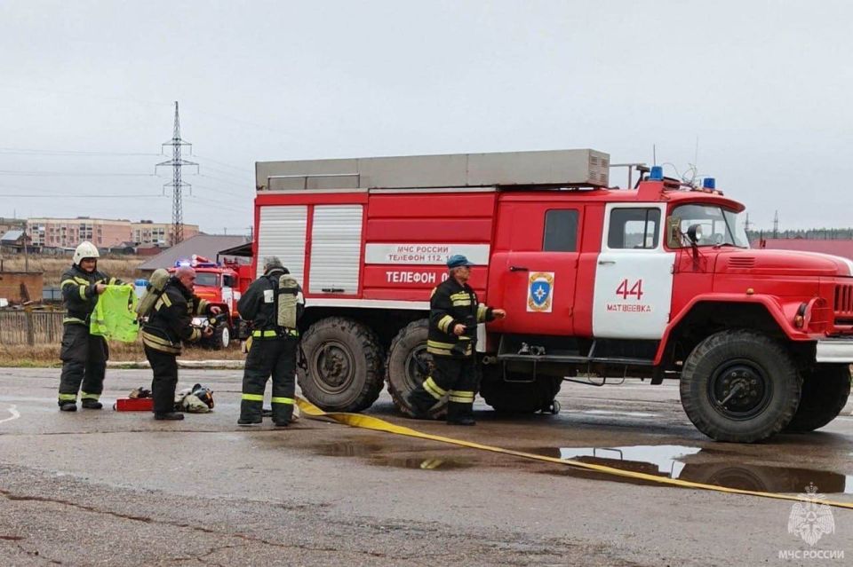 Пожарно-тактические учения прошли в гимназии Абдулино Пожарно-тактические учения прошли в гимназии Абдулино
