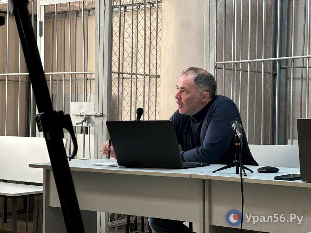 Оренбургская государственная лизинговая компания подала иск в арбитражный суд, требуя взыскать 6 миллионов рублей и проценты с бывшего руководителя АО «ОГЛК» Андрея Стрепкова и экс-министра Александра Самбурского Оренбургская государственная лизинговая компания подала иск в арбитражный суд, требуя взыскать 6 миллионов рублей и проценты с бывшего руководителя АО «ОГЛК» Андрея Стрепкова и экс-министра Александра Самбурского