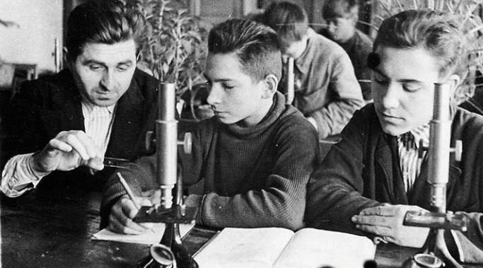 Бузулукский лесхоз-техникум отмечает 95-летний юбилей Бузулукский лесхоз-техникум отмечает 95-летний юбилей