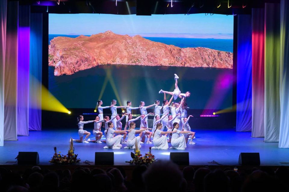 Губернатор Оренбургской области Евгений Солнцев принял участие в ХIII областном фестивале художественного творчества инвалидов «Вместе мы сможем больше!»