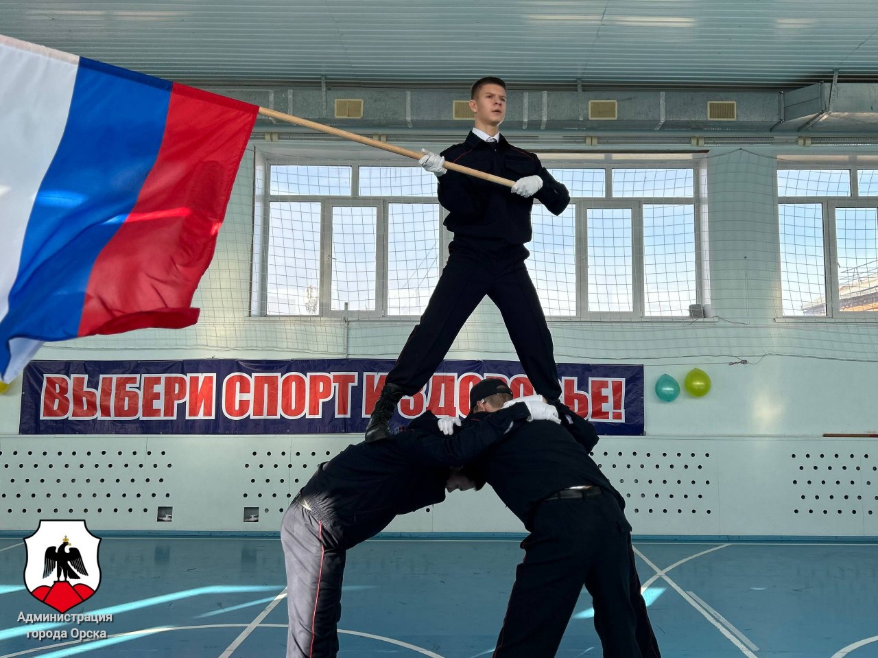 Самых сильных, быстрых и метких будущих призывников определили в Орске Самых сильных, быстрых и метких будущих призывников определили в Орске