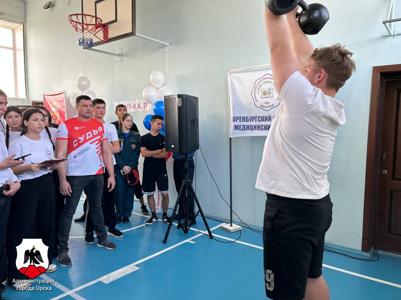 Самых сильных, быстрых и метких будущих призывников определили в Орске Самых сильных, быстрых и метких будущих призывников определили в Орске