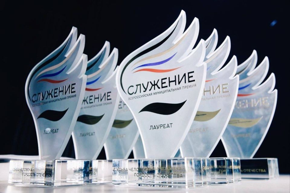 Евгений Солнцев: До 21 ноября оренбуржцы могут заявить о своих проектах, полезных инициативах, управленческих решениях в рамках III Всероссийской муниципальной премии «Служение»