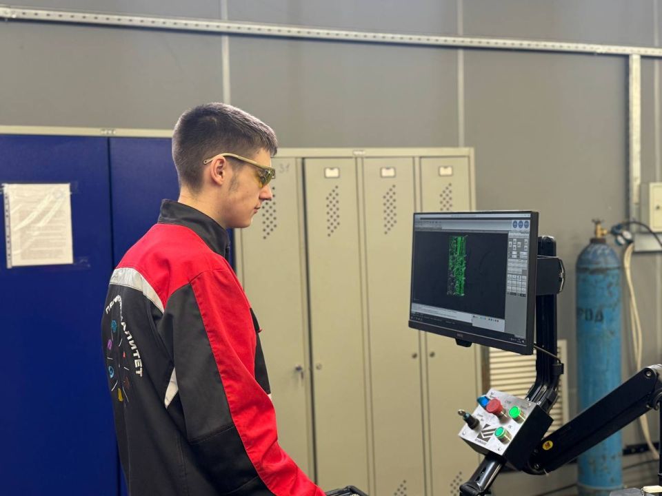 Студенты Горно-технологического техникума создали арт-объекты для новой набережной Ясного