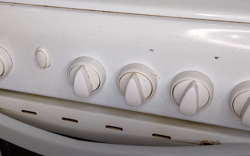 Как эффективно очистить ручки газовой плиты от жира: простое руководство