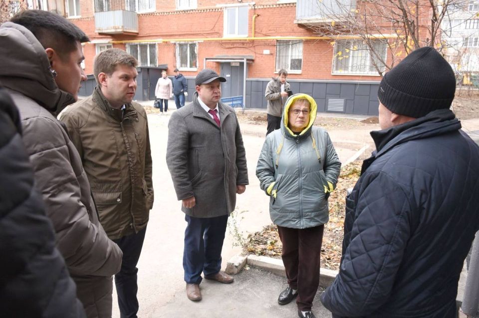 В Оренбурге продолжаются ремонтные работы в многоквартирных домах, пострадавших от паводка-2024