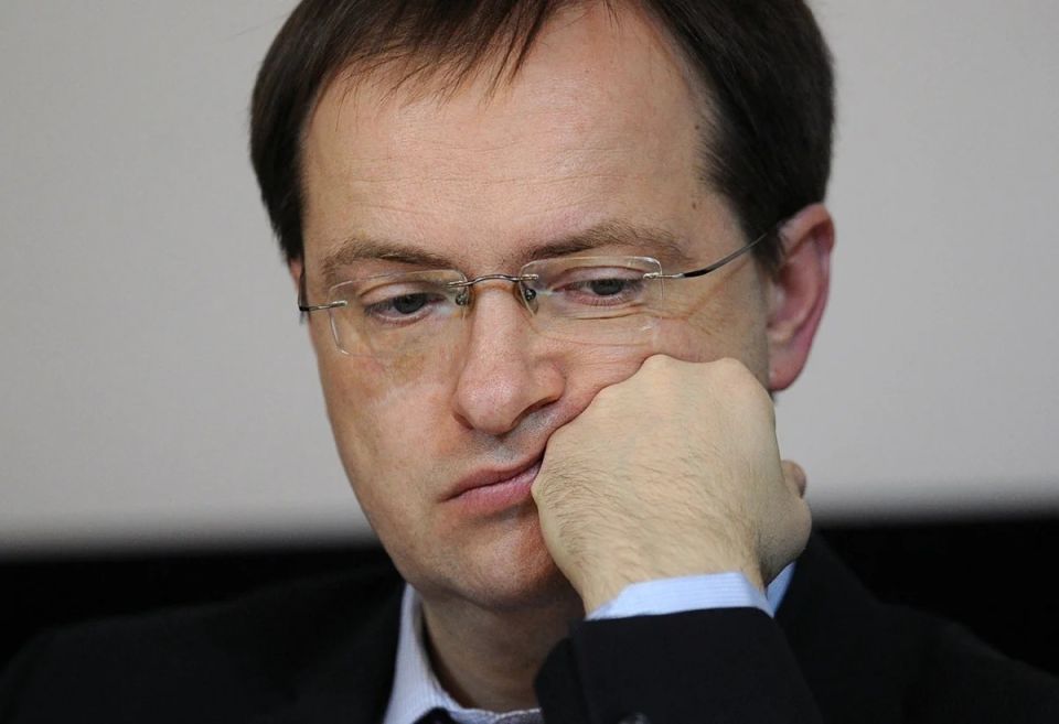 Почему идеология Мединского не находит поддержку в российском госаппарате?