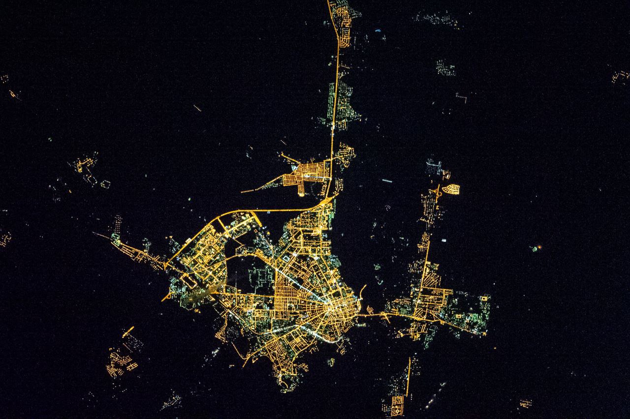 Герой России, космонавт Сергей Рязанский поделился снимками Оренбурга из Космоса Герой России, космонавт Сергей Рязанский поделился снимками Оренбурга из Космоса