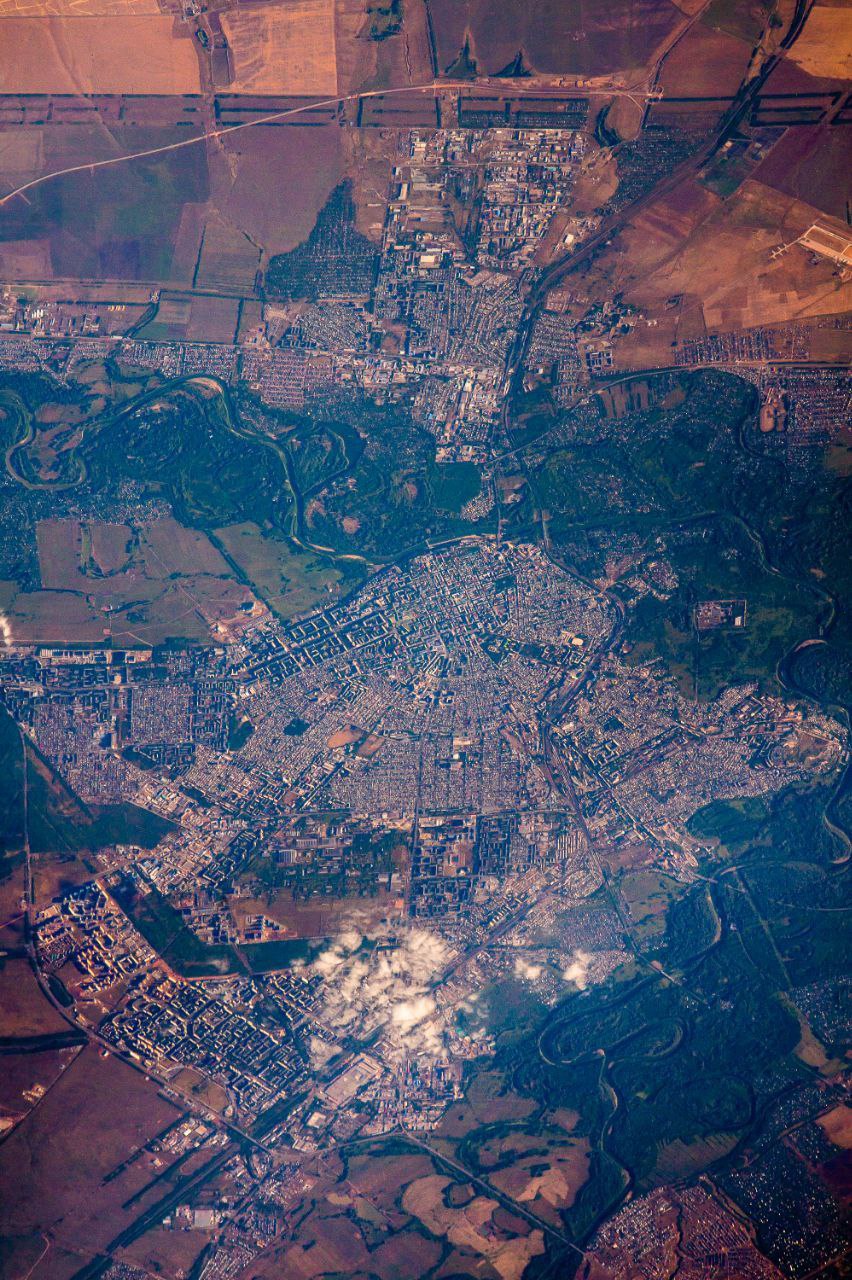 Герой России, космонавт Сергей Рязанский поделился снимками Оренбурга из Космоса