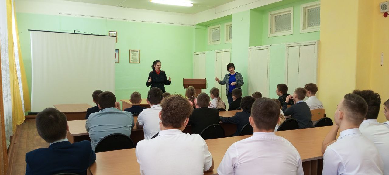 Сотрудники Госавтоинспекции Бузулука в рамках акции «Засветись» посетили школу для слабослышащих и глухих детей «Специальная (коррекционная)школа- интернат» Сотрудники Госавтоинспекции Бузулука в рамках акции «Засветись» посетили школу для слабослышащих и глухих детей «Специальная (коррекционная)школа- интернат»