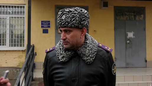 -6     ,     ,       - 