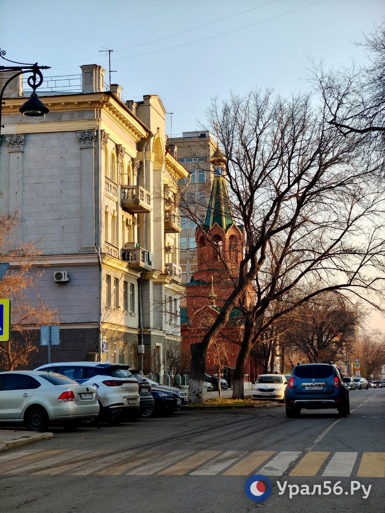 Яркий и теплый день в середине ноября в Оренбурге Яркий и теплый день в середине ноября в Оренбурге
