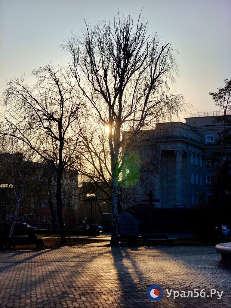 Яркий и теплый день в середине ноября в Оренбурге Яркий и теплый день в середине ноября в Оренбурге