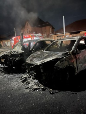 В поселке Пригородный сгорели два автомобиля