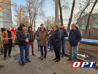 В эти минуты на Больничном проезде проходит большой субботник