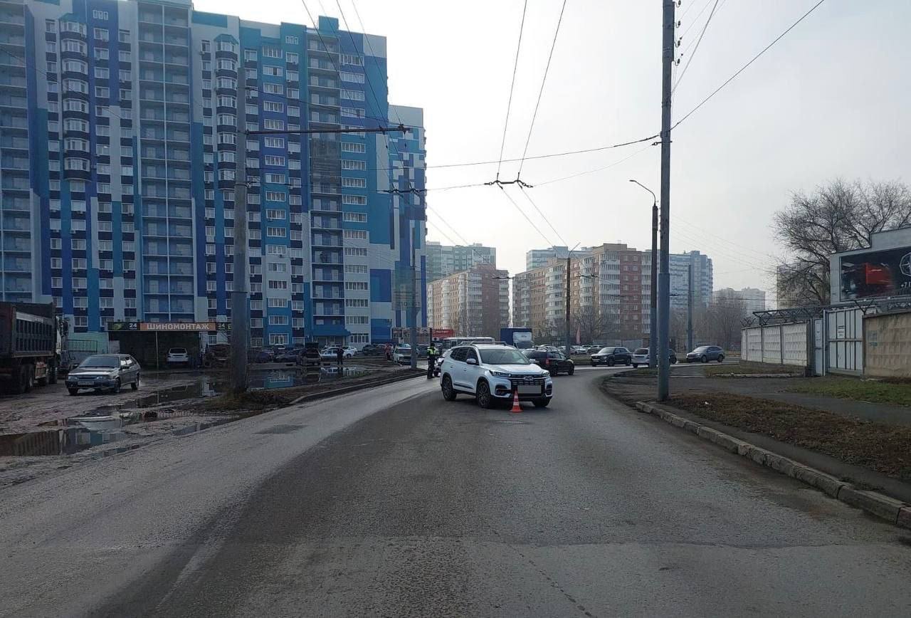 В Оренбурге водитель сбил 10-летнего ребенка В Оренбурге водитель сбил 10-летнего ребенка