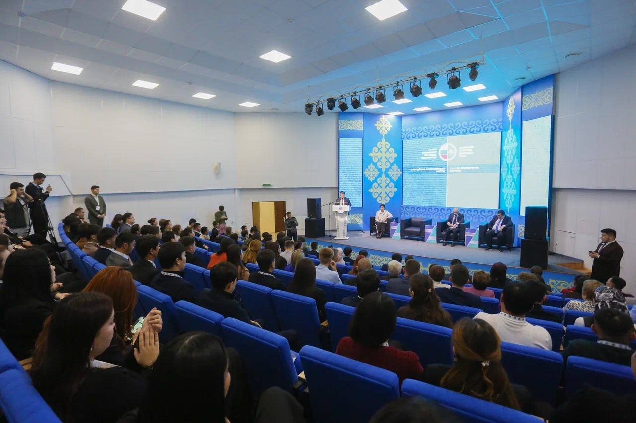 Молодежь России и Казахстана встретились на форуме в Уральске Молодежь России и Казахстана встретились на форуме в Уральске